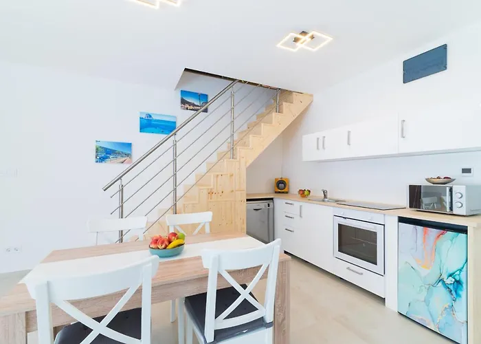 Eternity Apartmanhaz كيستاي